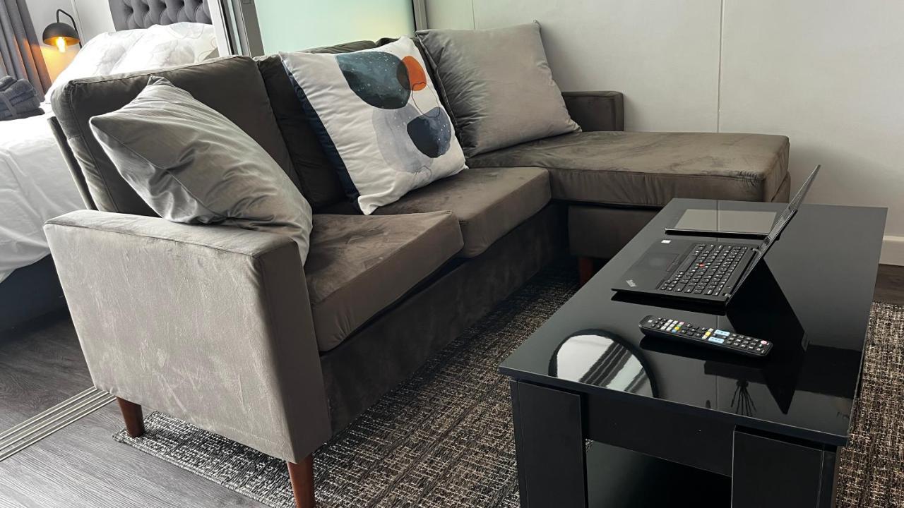 Modern Luxury Studio With Breathtaking City Views - No Load Shedding Cape Town Ngoại thất bức ảnh