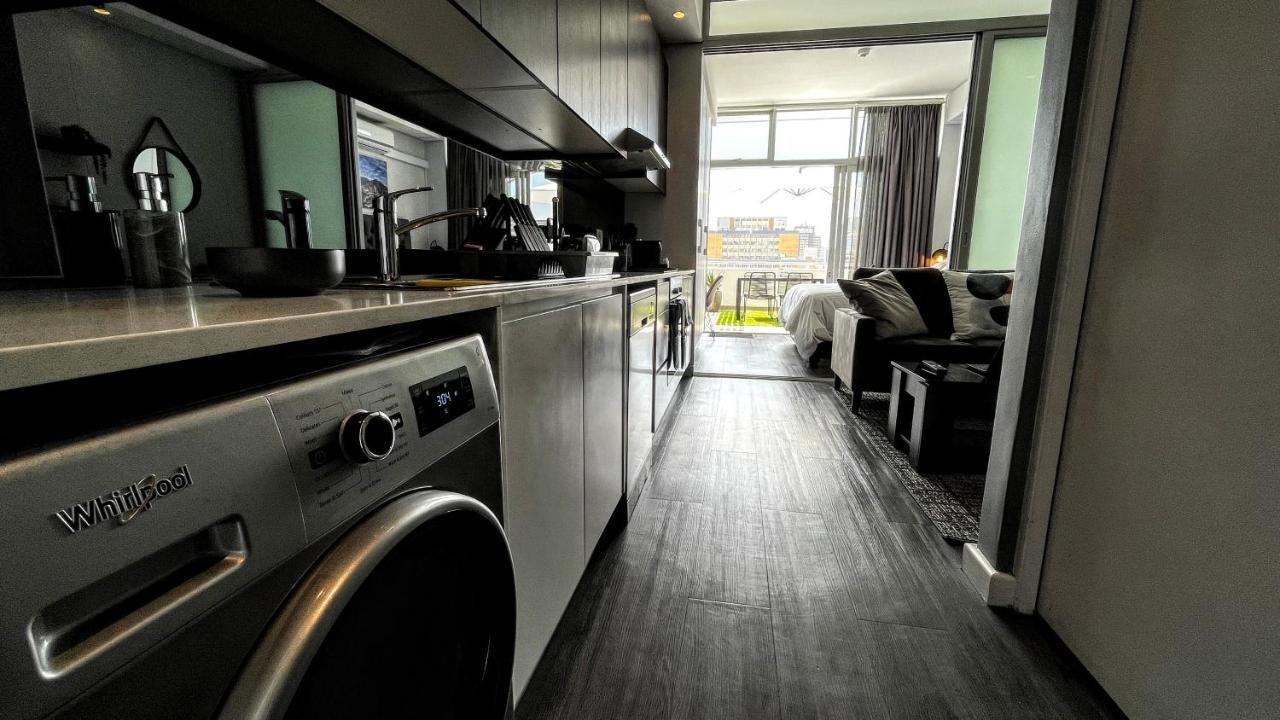 Modern Luxury Studio With Breathtaking City Views - No Load Shedding Cape Town Ngoại thất bức ảnh