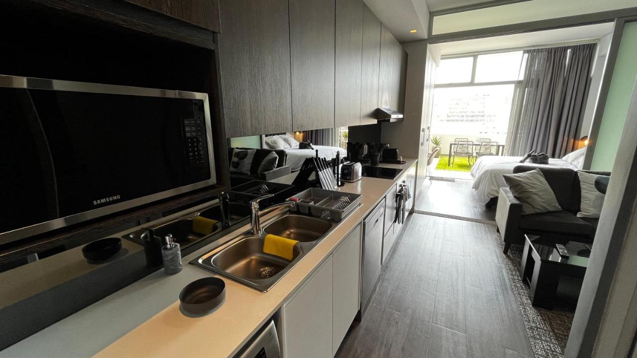 Modern Luxury Studio With Breathtaking City Views - No Load Shedding Cape Town Ngoại thất bức ảnh