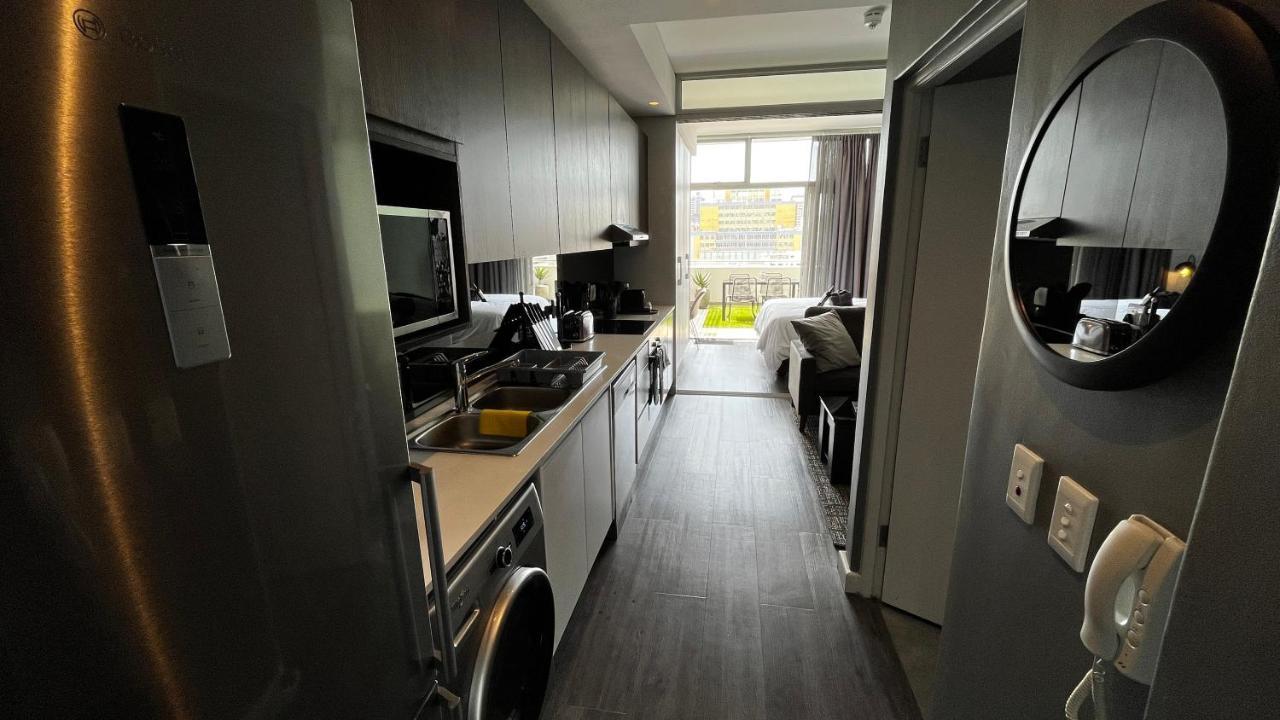 Modern Luxury Studio With Breathtaking City Views - No Load Shedding Cape Town Ngoại thất bức ảnh